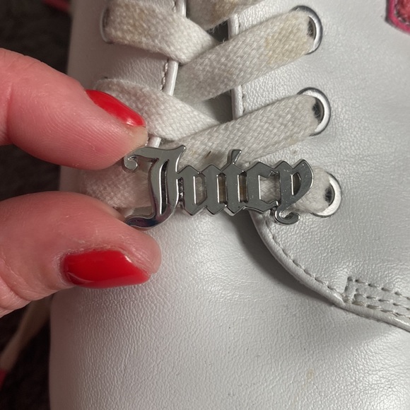 JUICY COUTURE PREPPY PLATFORM SNEAKER SHOE, GENTLY USED, SIZE 9 fits like an 8.5 - Picture 7 of 7